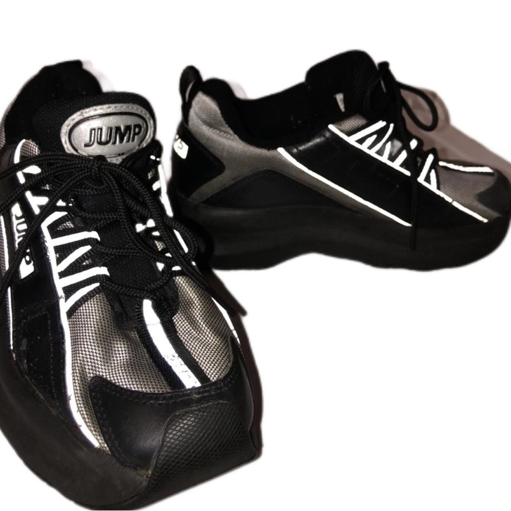 Jump Women's Black and Grey Trainers